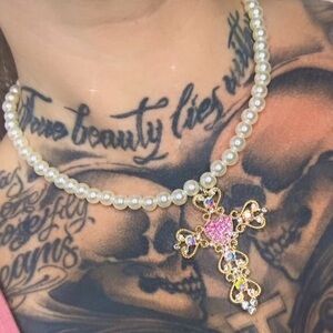 Necklace cross heart pearls pink gold silver AB rhinestone bling diamonds 💎